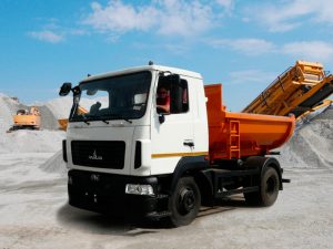 Автомобиль-самосвал МАЗ 4581N2-520-020